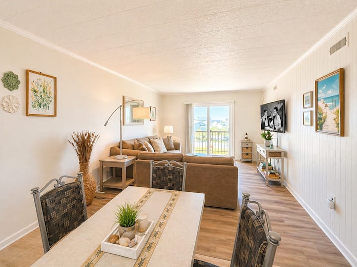 Pool, Ocean Views, North End 2-bedroom, 2-bathroom - Seaside Heights, NJ