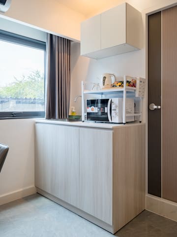 CJ Eland - Thong lo - Bkk managed Airbnb listing 2