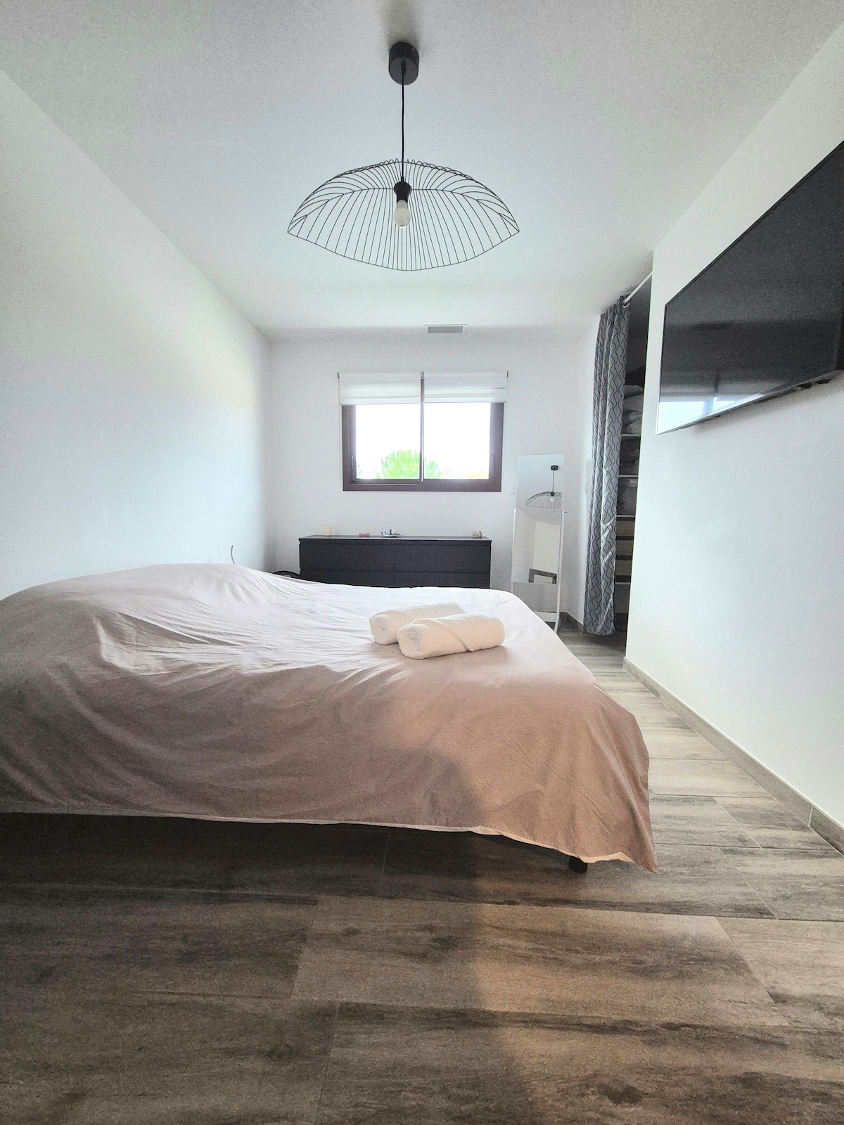 غرفة النوم 1