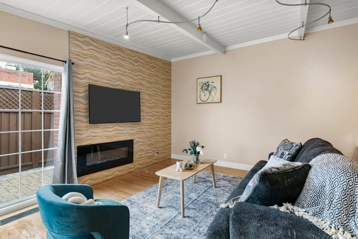Jane's Home (Rb) | Spacious & Bright 2b Home - Foster City, CA