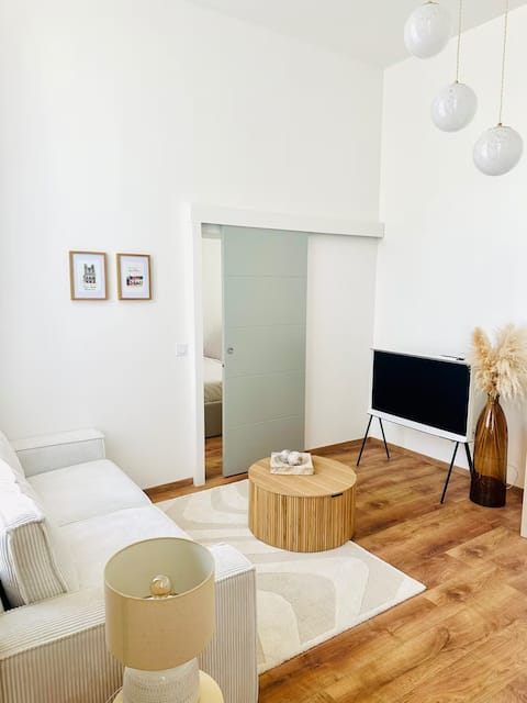 Top performing Airbnb: L'Ô de Jules - Apartment with Private Hot Tub in Amiens