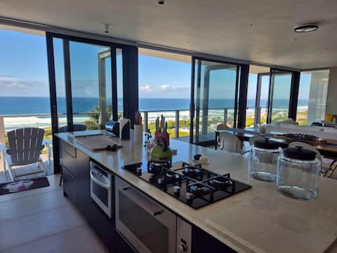 Coastal Escape with Stunning Views