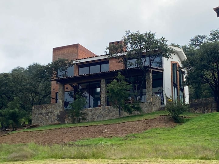 Cabaña Casa Moreno Dentro De Vergel De La Sierra - León