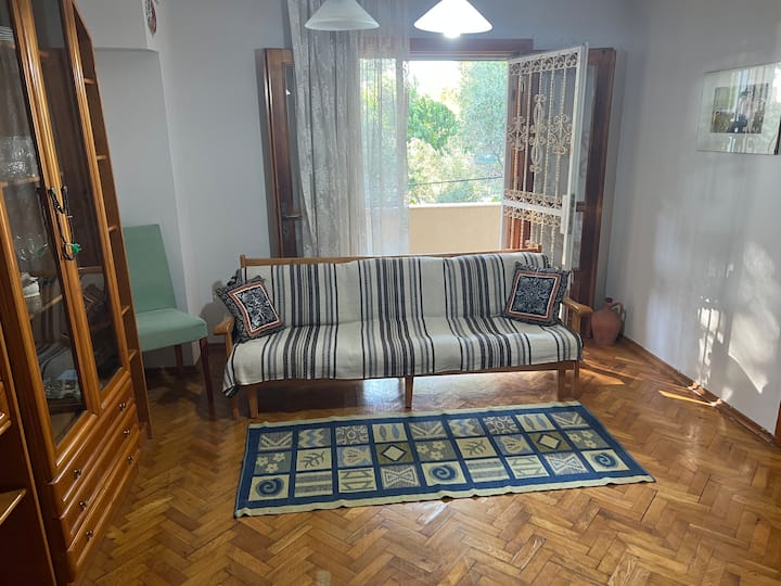 הסלון למעלה