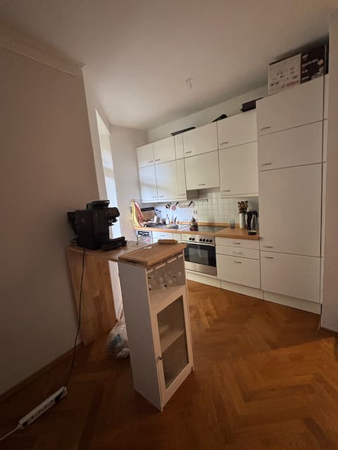 Popular Airbnb listing: Cozy apartment in a central location in Munich in Obergiesing