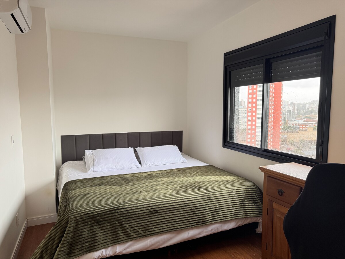 Kingsize bed met topkussen voor extra comfort