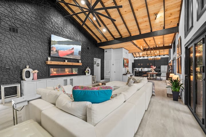 סלון מרווח המיועד לחיבור