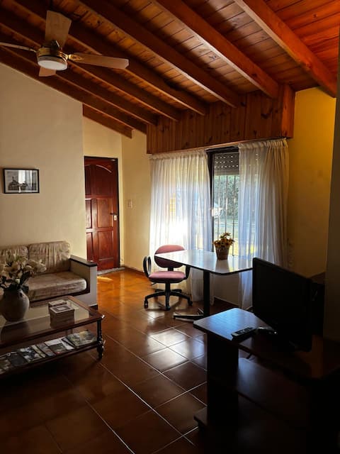 Popular Airbnb listing: Casa Quinta & El Trebol Coworking Space in Partido De Ezeiza