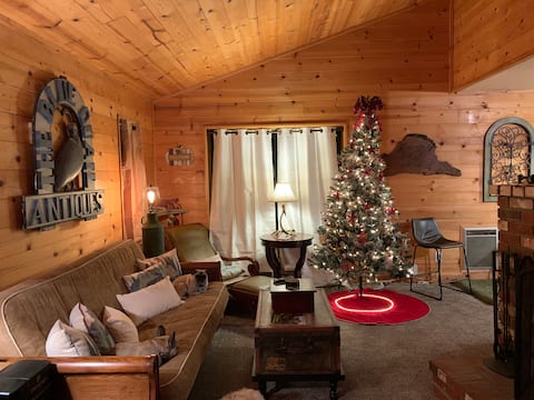 Successful Airbnb property: Journey's End in Idyllwild Pine Cove