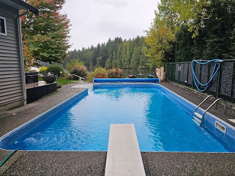 Ocean dock pool Villa