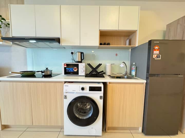 Modern Continew 1 To 3 Pax - Trx Klcc Ikea - Kuala Lumpur