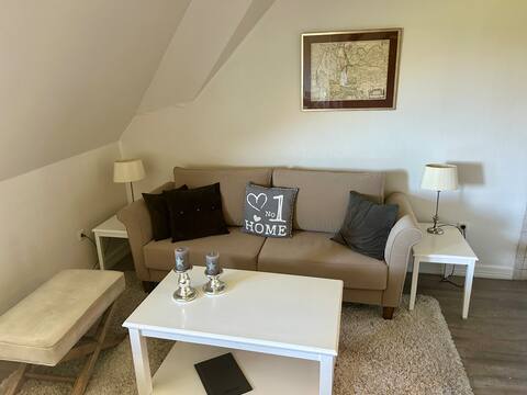 Successful Airbnb property: Apartment "Am Ausblick" under thatch with pool in Wenningstedt Braderup (Sylt)