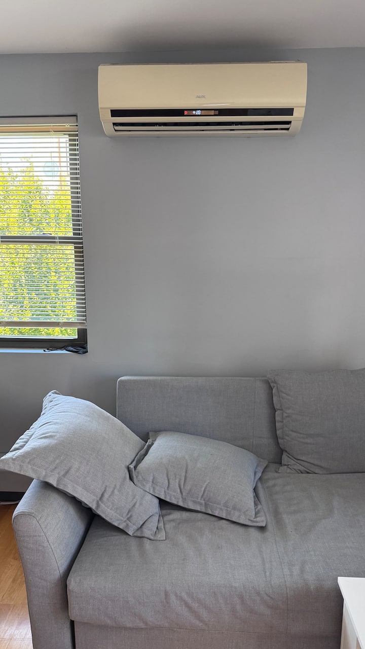 Stylish 1br Apt, 2nd Floor, Parking, Near T - Cambridge, MA