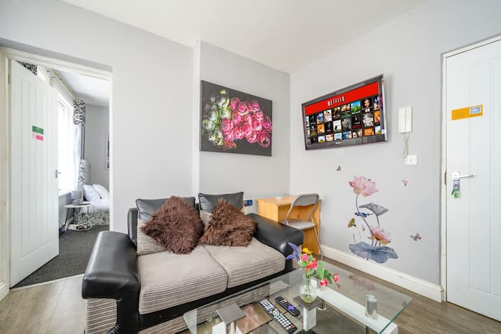 F3bk Cozy Apartment Near Leeds City Centre - Leeds