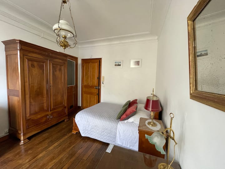Belle Chambre Dans Appart Parisien Près Montmartre - Paris