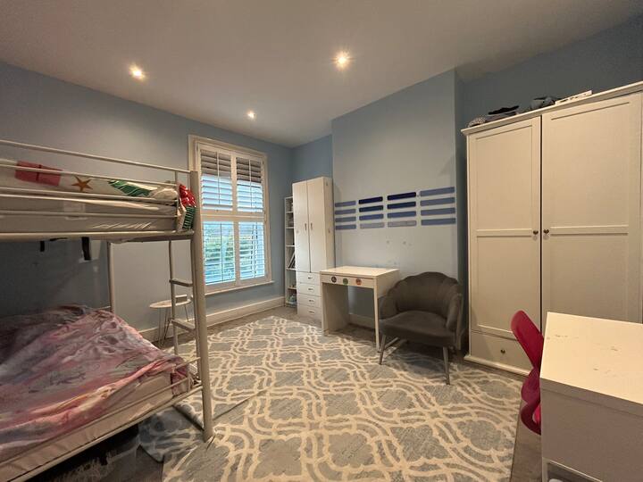 საძინებელი 3