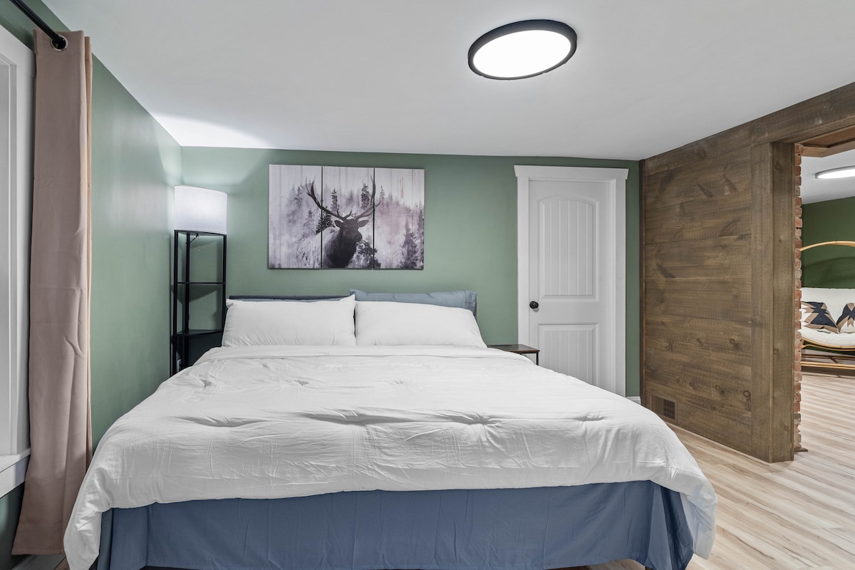 Bedroom 1 image 4 at Misty Hollow Acres in Emporium