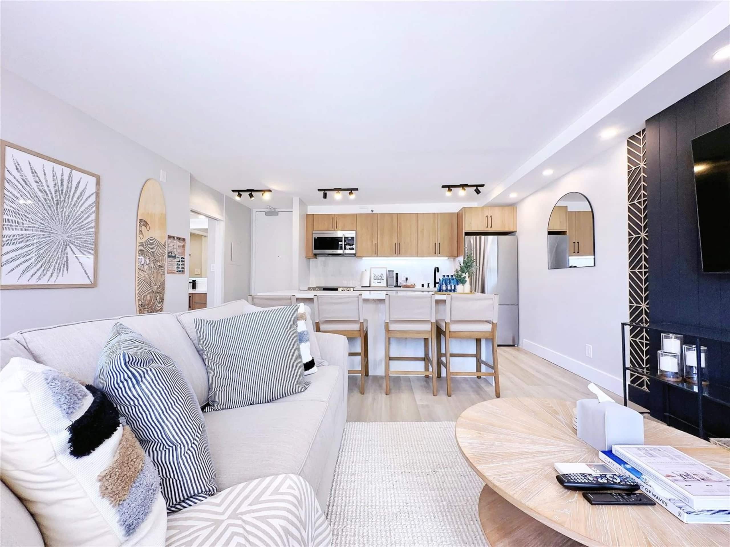Huge patio | Luxury | Washer | Free park | 5'Beach - Image 5