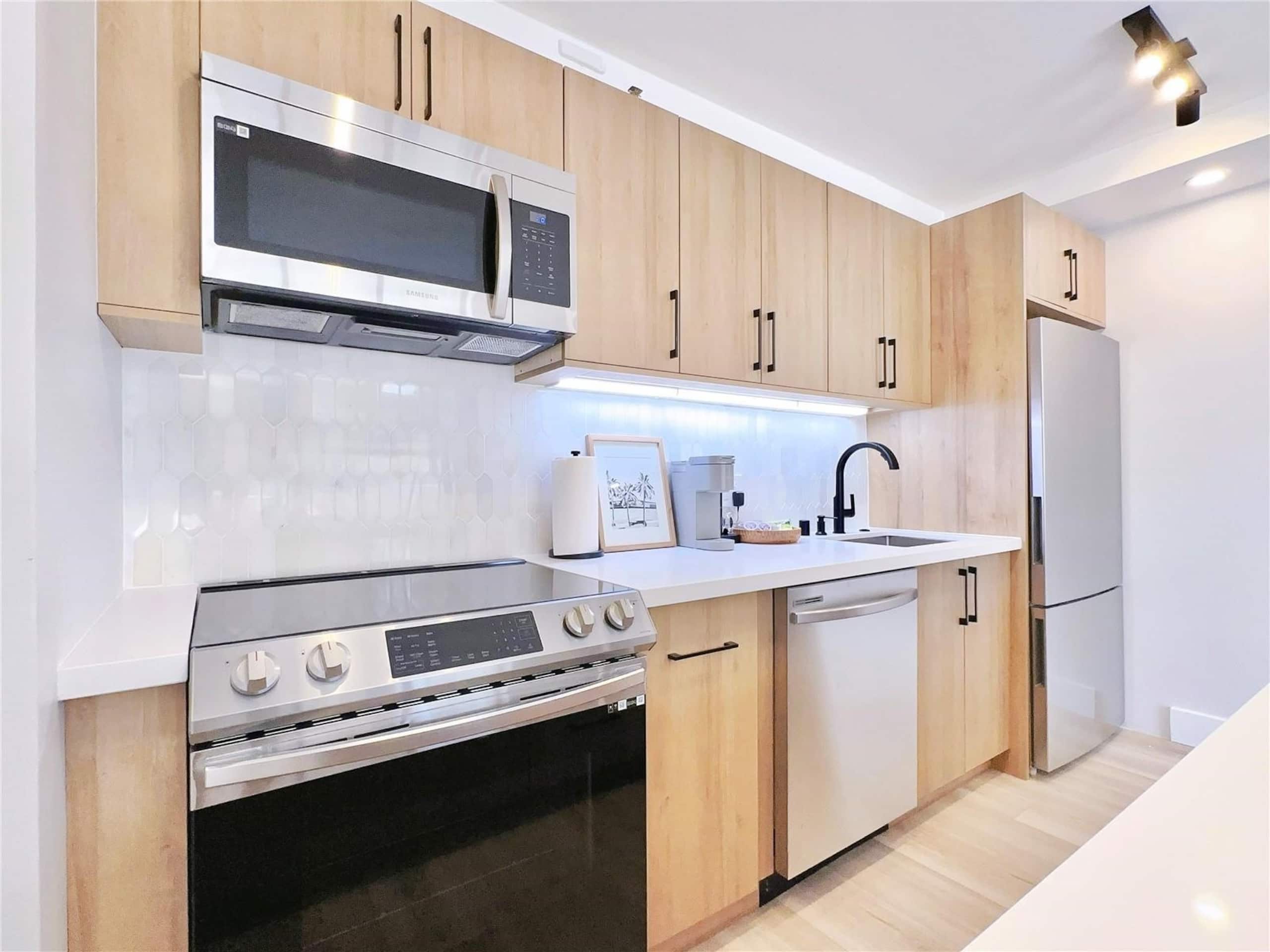 Huge patio | Luxury | Washer | Free park | 5'Beach - Image 11