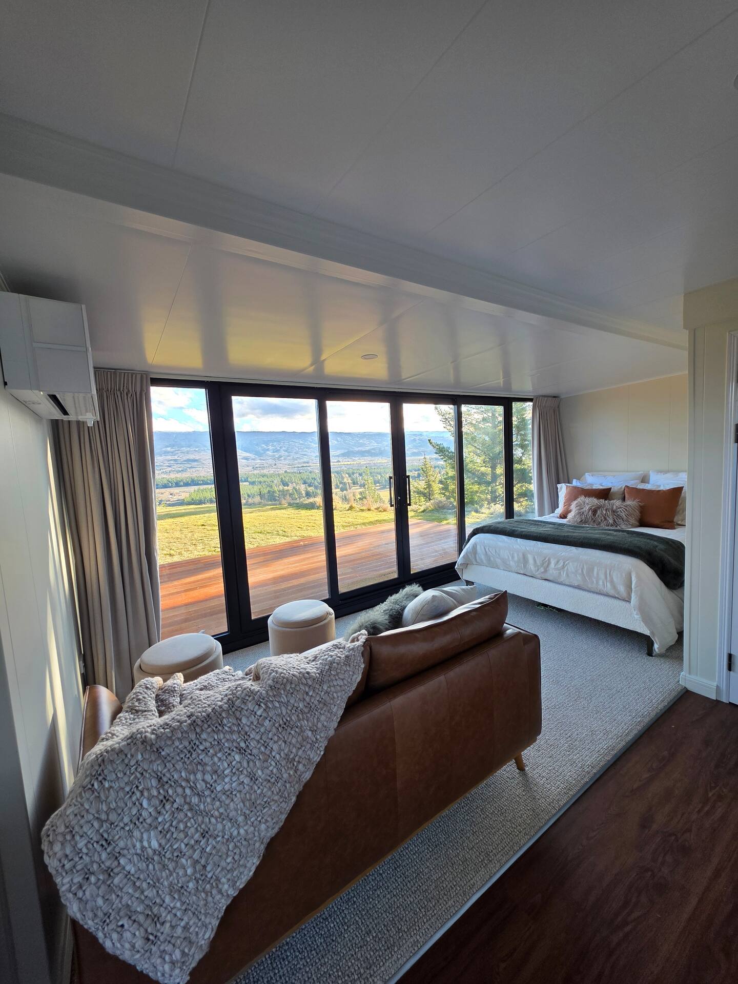 Modern Studio Overlooking Alex 1