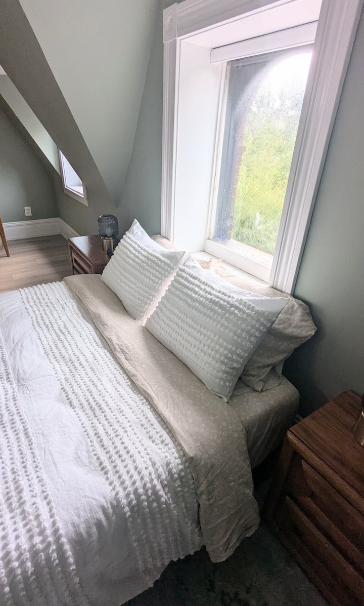 Постелнина од West Elm