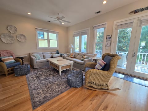 Top Airbnb: Sweet Carillon in Laguna Beach