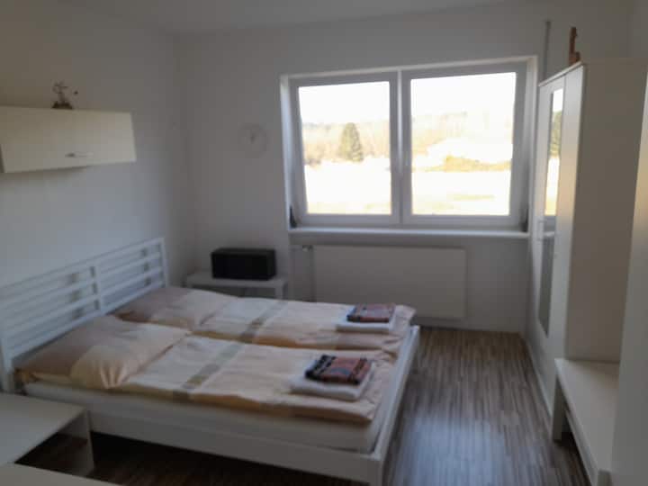 A4 Appartement Bei Amazon, Opel-werk Und Air Base - Kaiserslautern