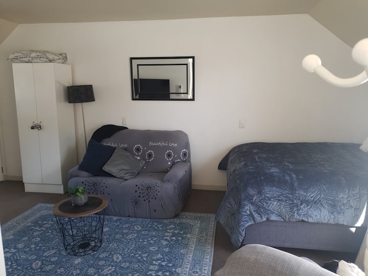 Remarkable Studio, Near Airport.long Term Ok. - Queenstown