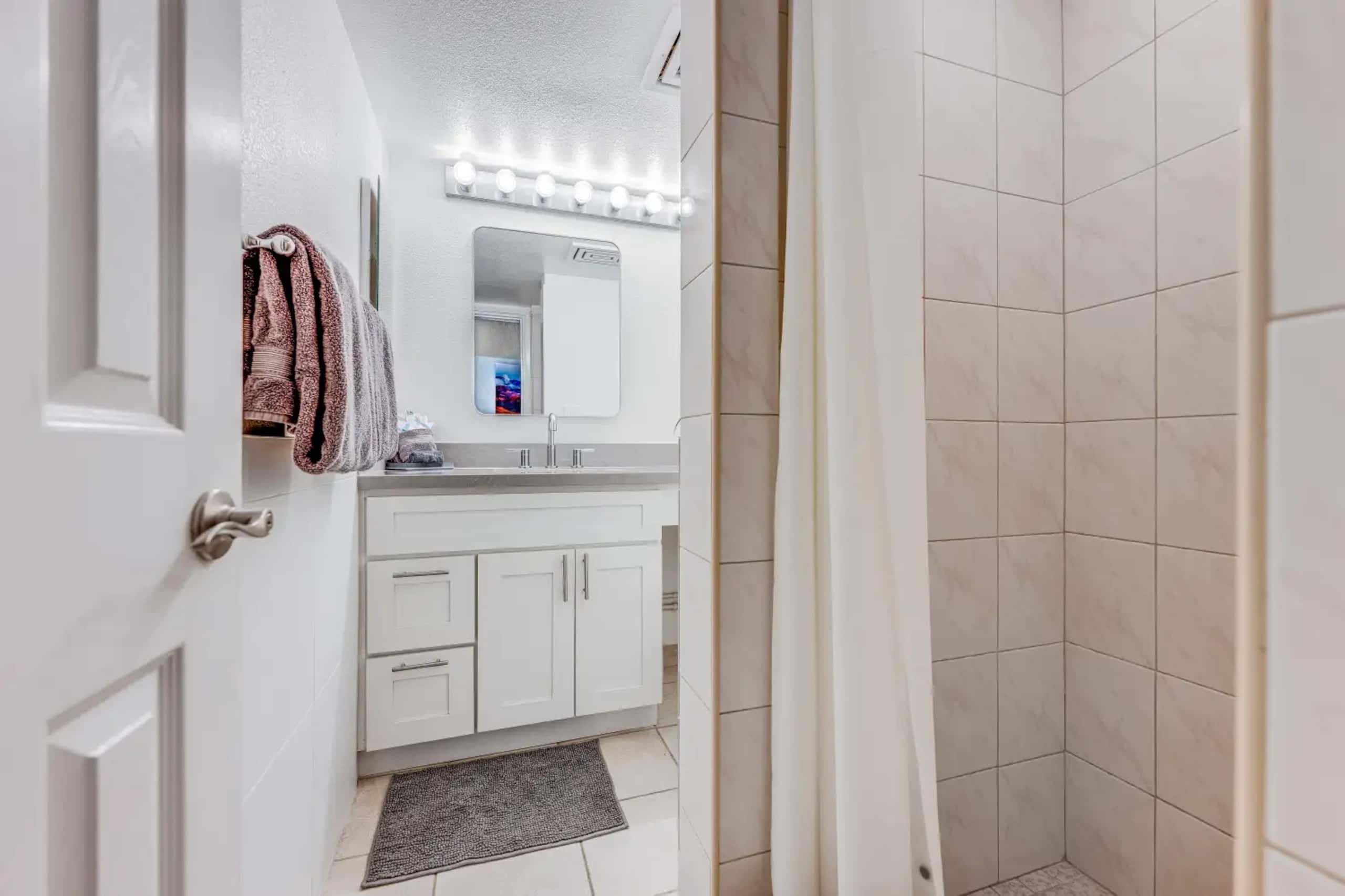 Condo in Kihei · ★4.83 · 1 bedroom · 3 beds · 2 private baths - Image 10
