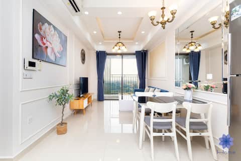 Luxury 2BRs Apt, Free Gy & Pool, 1.5kmTSN Airport