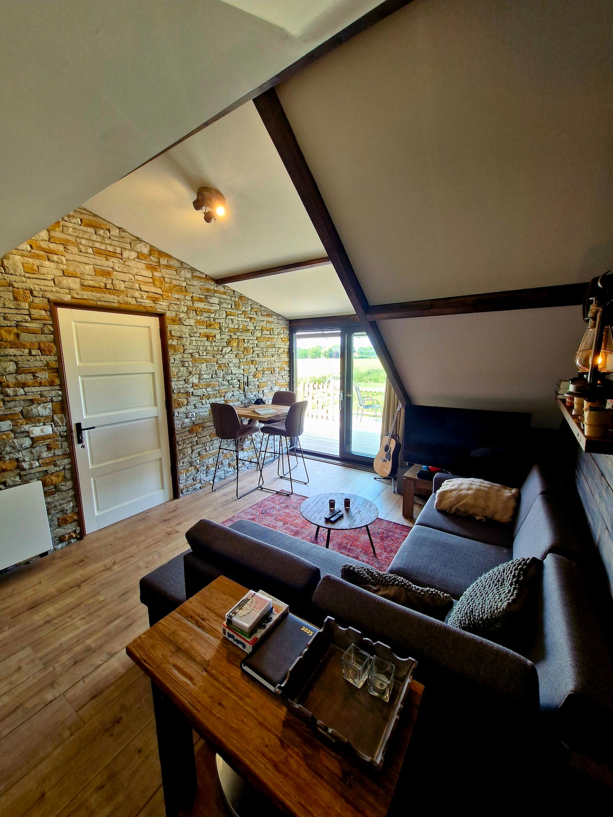 Popular Airbnb listing: The Lookout in Gelderland