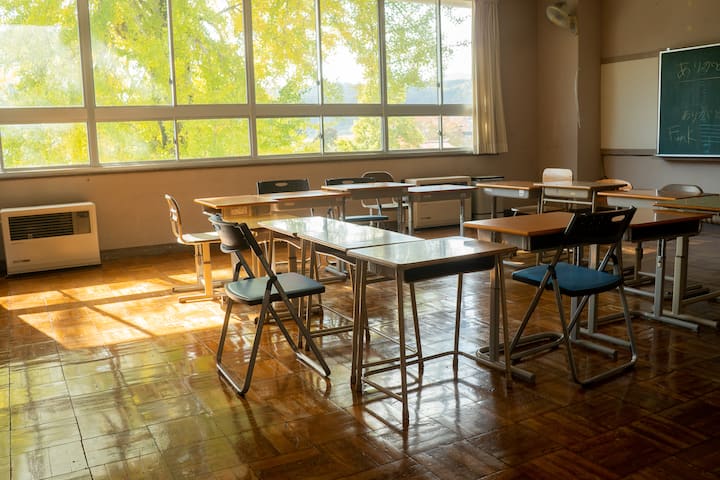 【男性専用シェアルーム】自然に囲まれた泊まれる小学校 - 米沢市