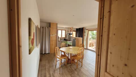 2-bedroom house with pool
Les chênes lierres