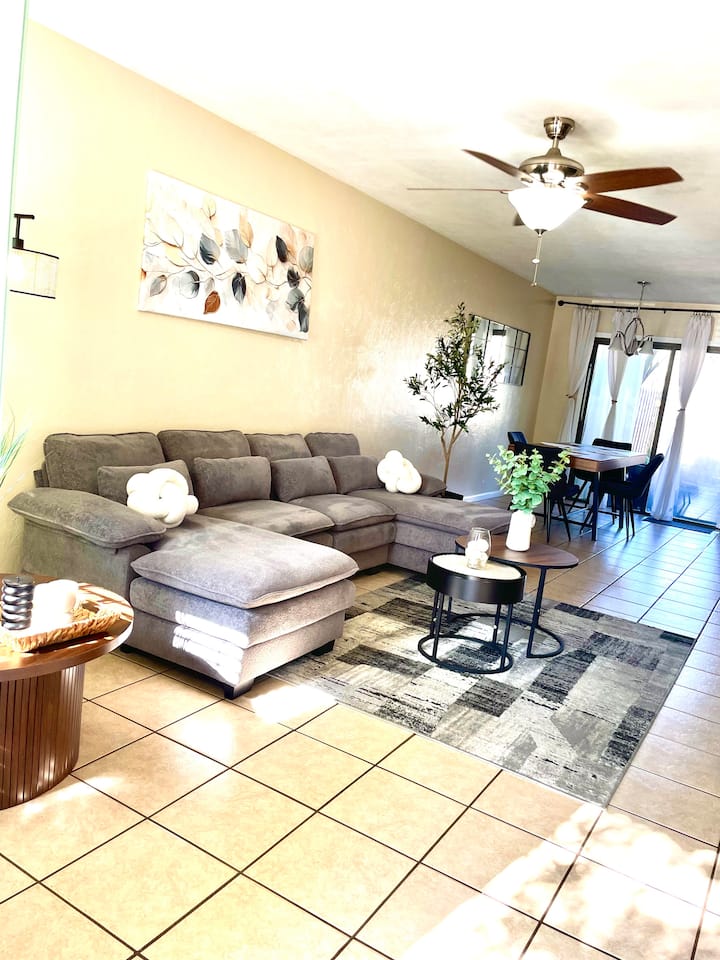 Excellent Location, Relaxing, Beautiful Townhouse - Tallahassee, FL