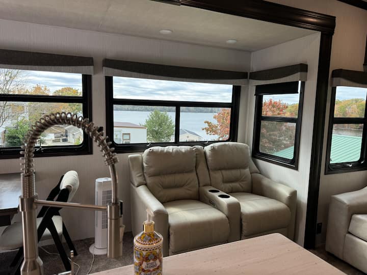 Glamping With A Water View - Tuckertown Reservoir, NC