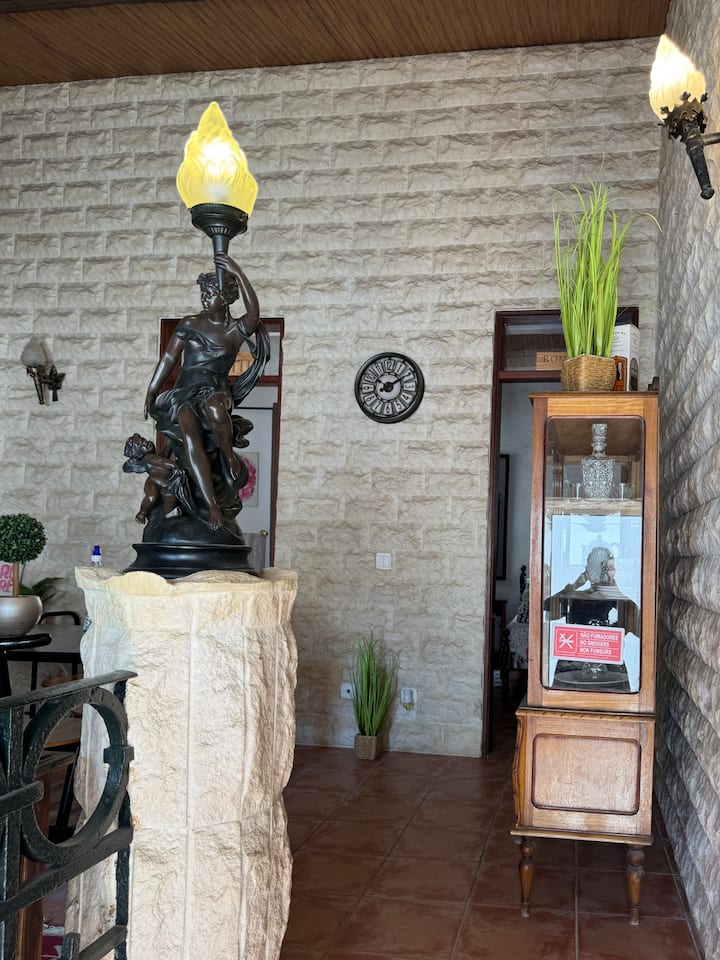 City Center Full House With Rooftop Patio - Lagos