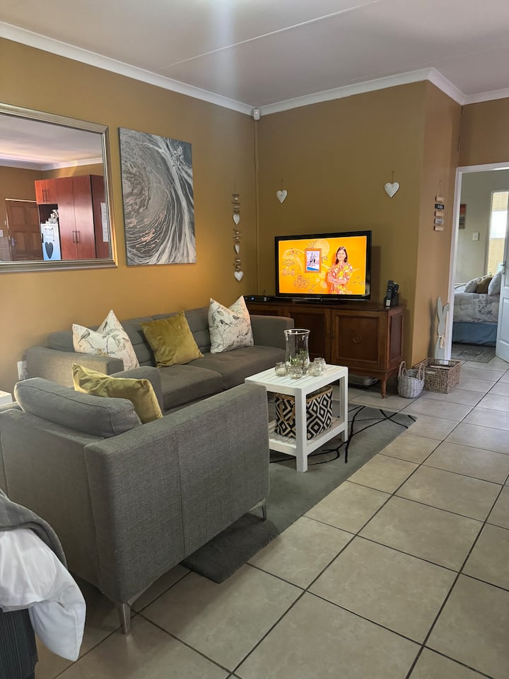 Karoo Charm – Timeless Vintage, Modern Living - Bloemfontein