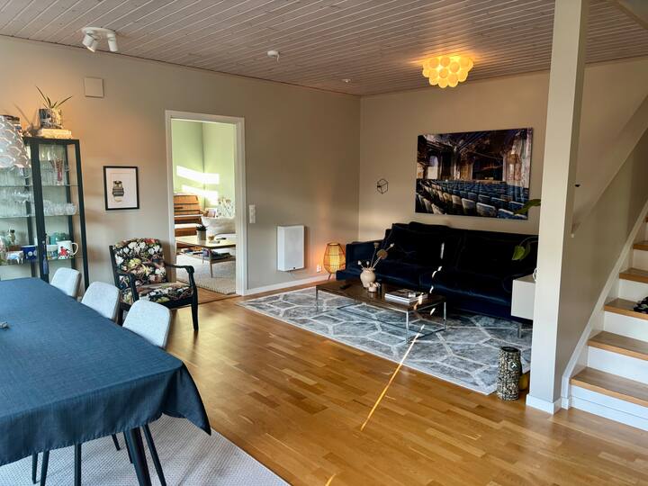 Comfortable Villa With Jacuzzi - Tyresö
