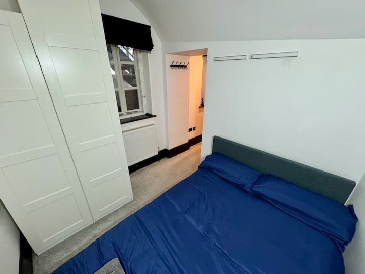 Private Room & Bathroom In Central London Flat - London