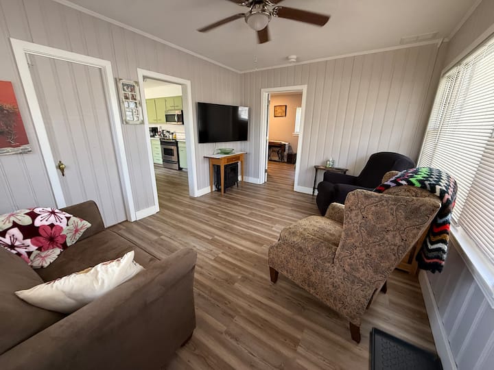 Grandpop's Cottage - 1br In The Burbs Of Philly - Media, PA
