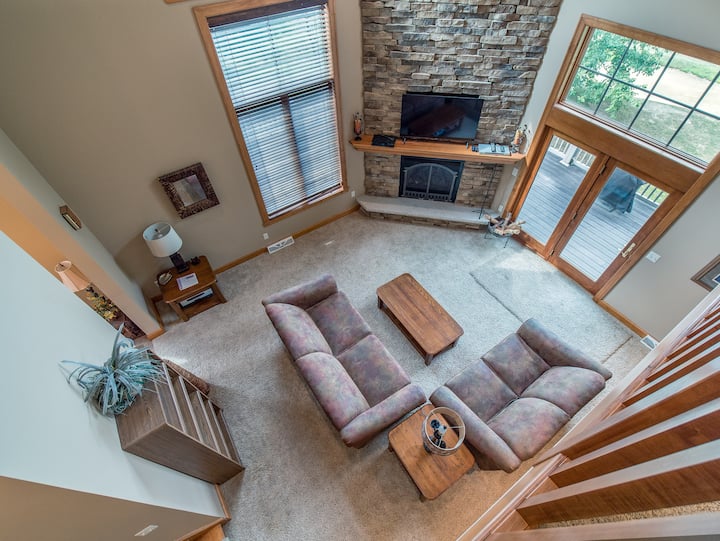 The Lodge On Canterbury - Findley Lake, NY