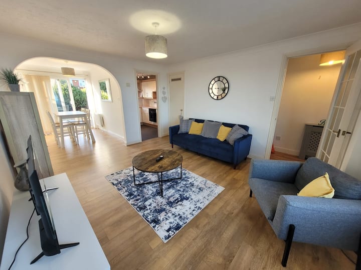 Ocean View -Charming Seafront Home At Martello Bay - Clacton-on-Sea