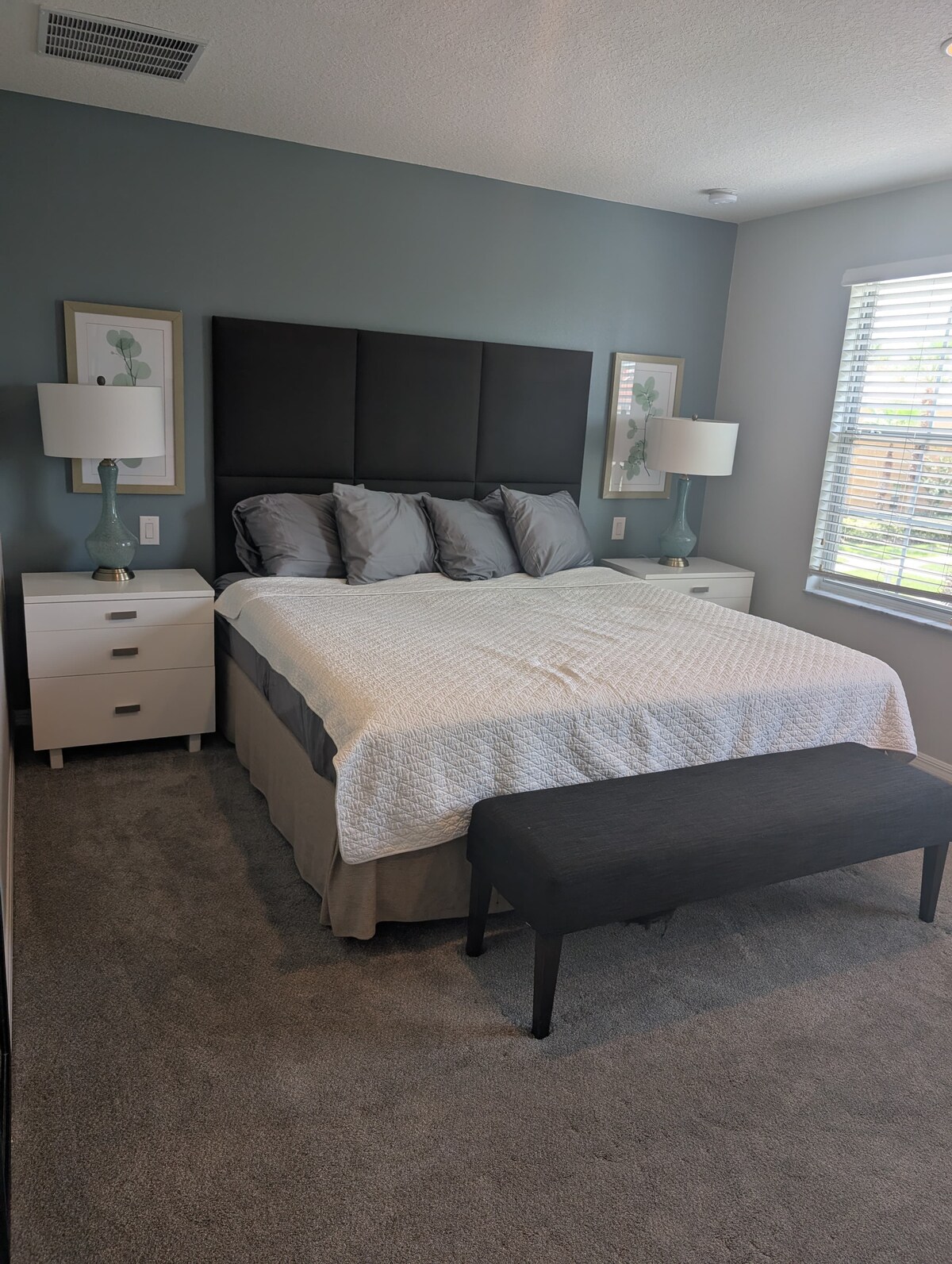 საძინებელი 1