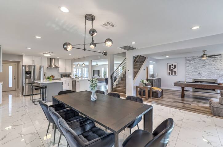 Spacious Villa 5BR,4.5BA Pool/Hot Tub gallery image 4