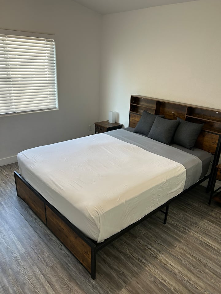 غرفة النوم 2