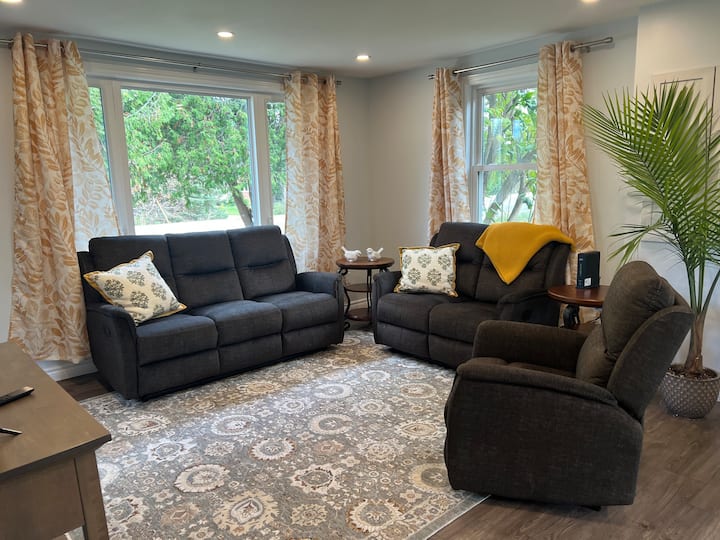 Little Blue Haven - Orangeville
