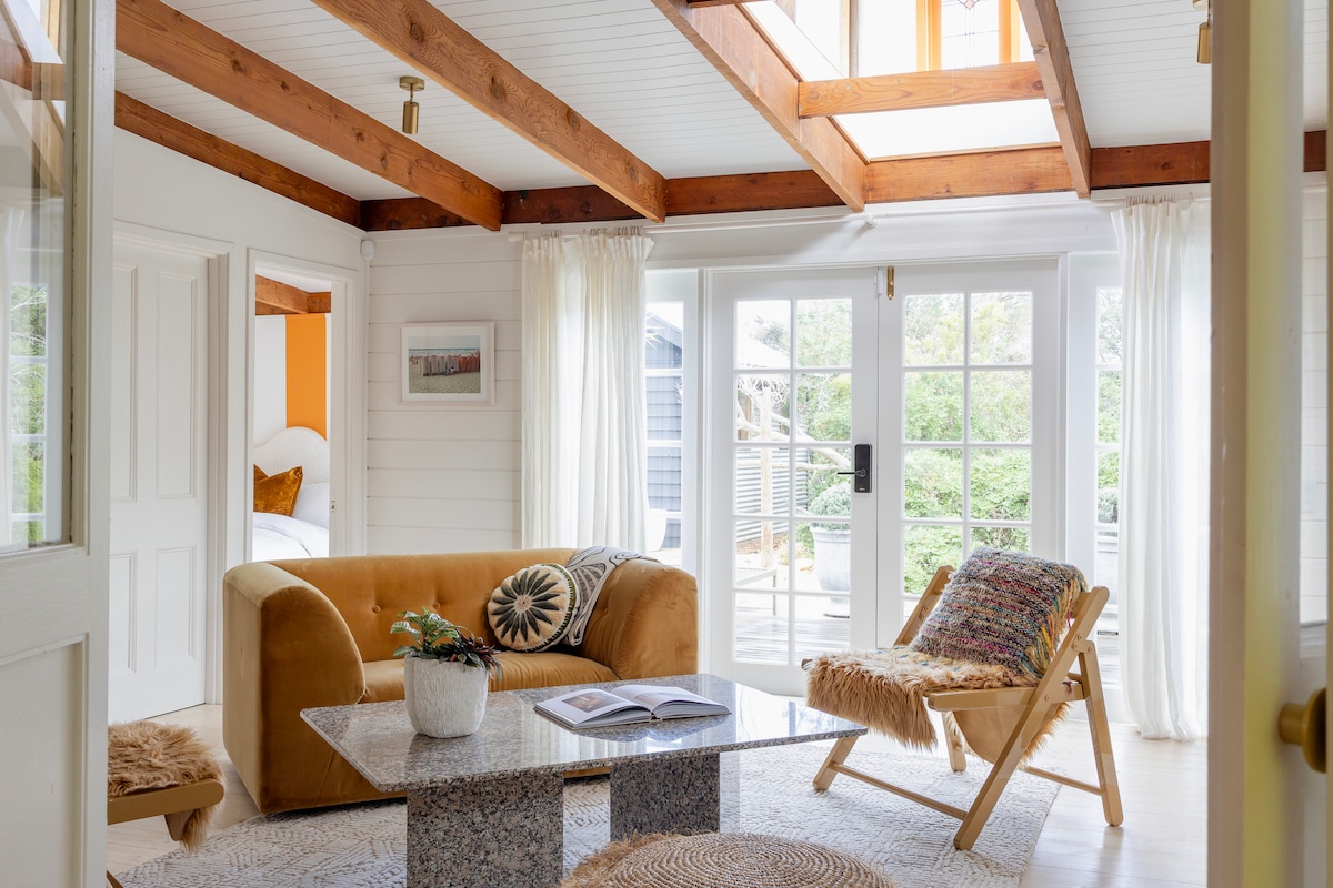 Top Airbnb: Dune Beach House in Rye