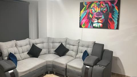 Airbnb con mejor rendimiento: Apto Amplio 10 minutes from the Airport- 4 Hab-5 pers. en Engativá