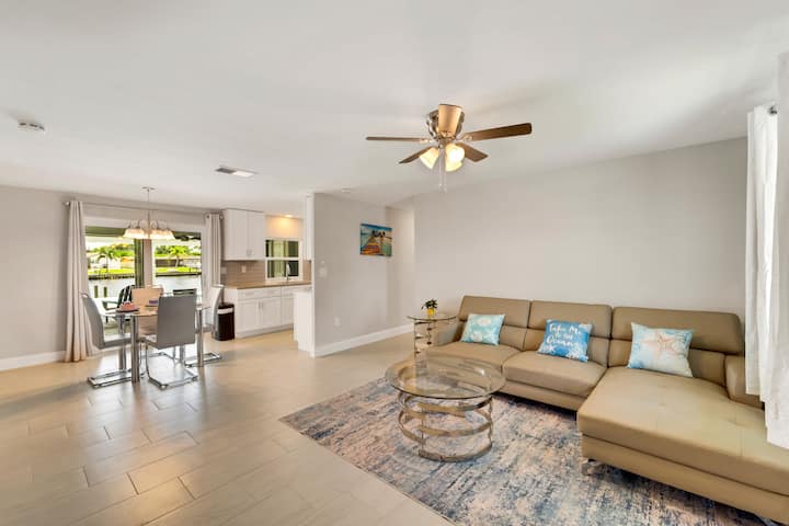 Waterfront Home With Pool Bbq Grill - Port Charlotte, FL