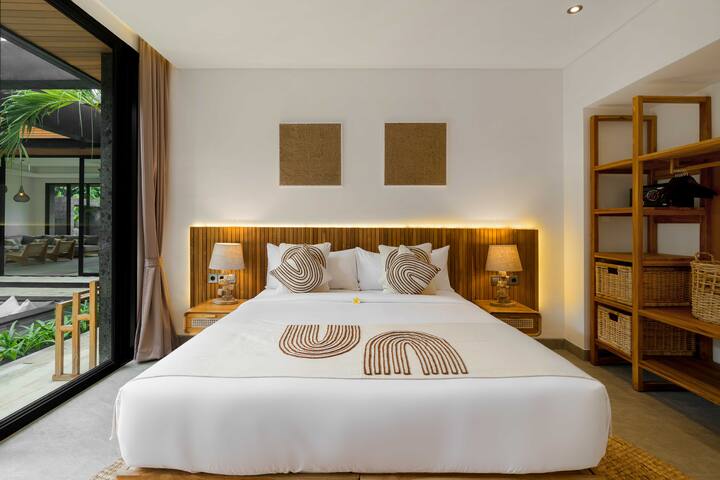 10 BR Family Villas w/ Private Pool & Gym in Ubud